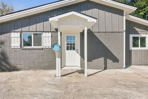 A home in Port Neches