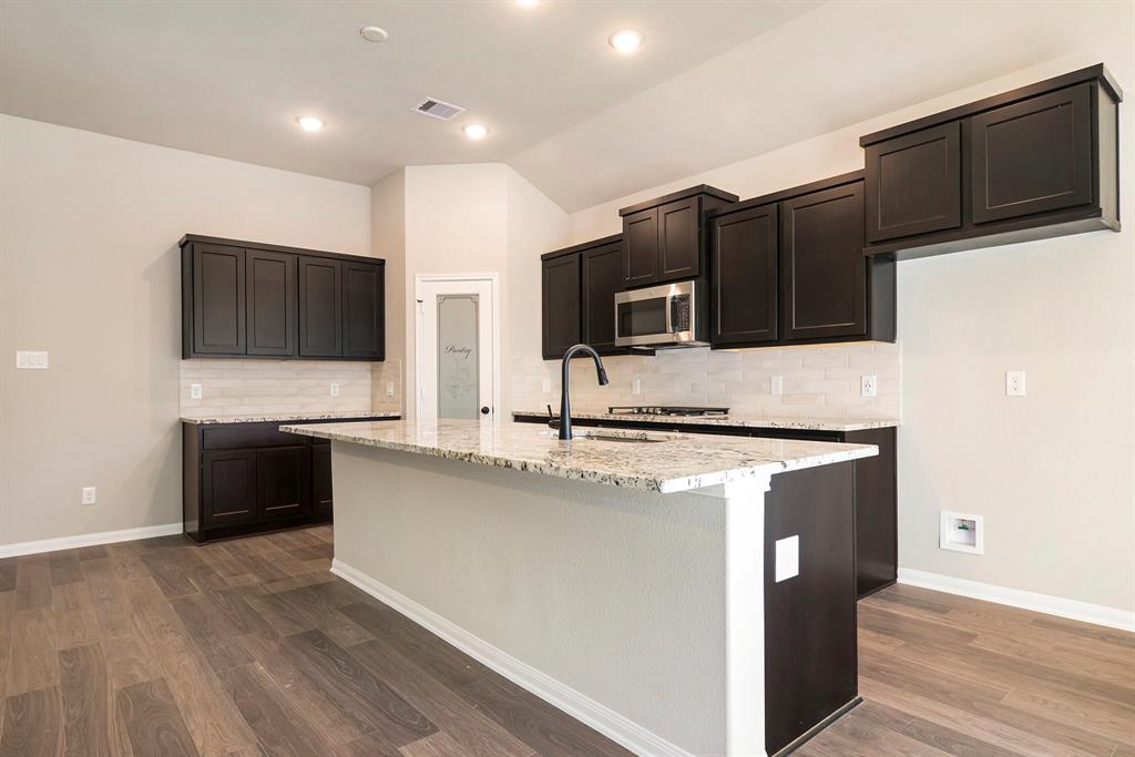 11776 Oakwood Ranch Dr, Willis, Texas image 11