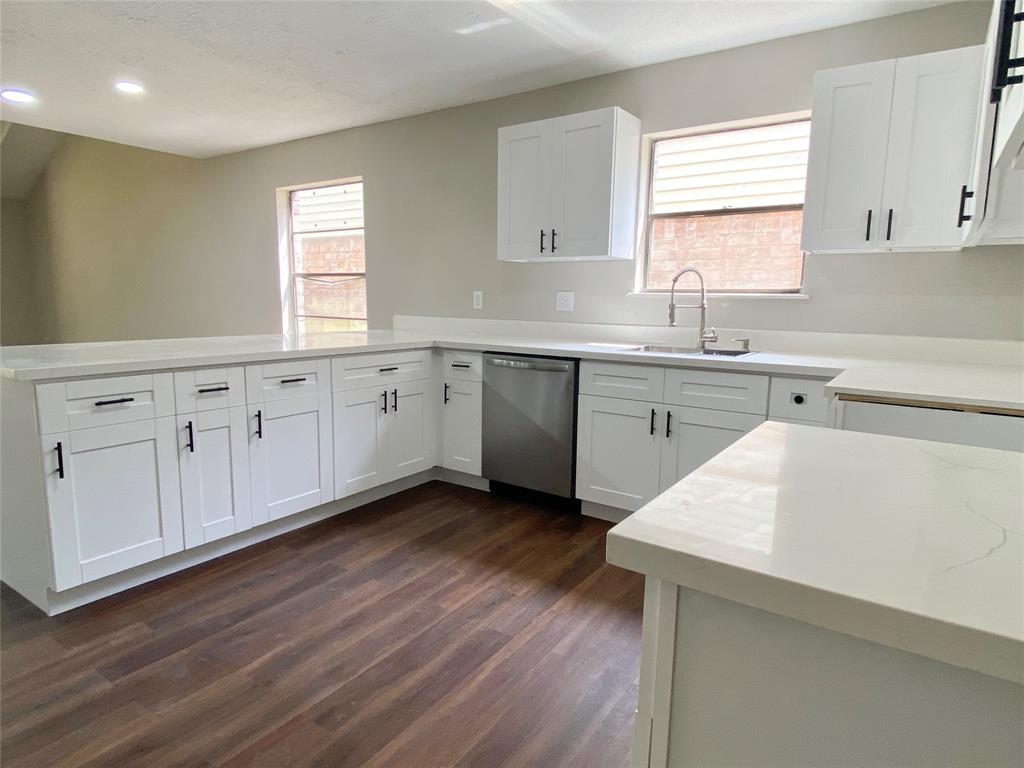 2819 Colony Drive