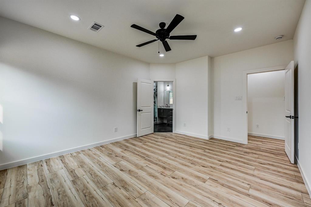 226 Glencairn Court, Houston, Texas image 21