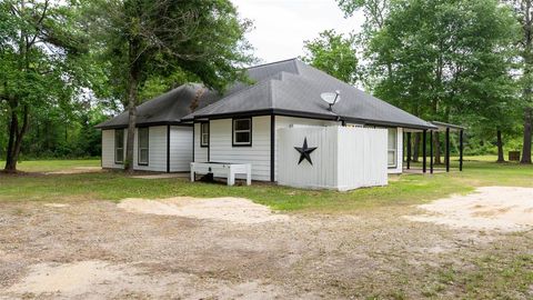 Photo of 4204 Fm 2518 Road, Cleveland, TX 77327 (MLS # 26496995)