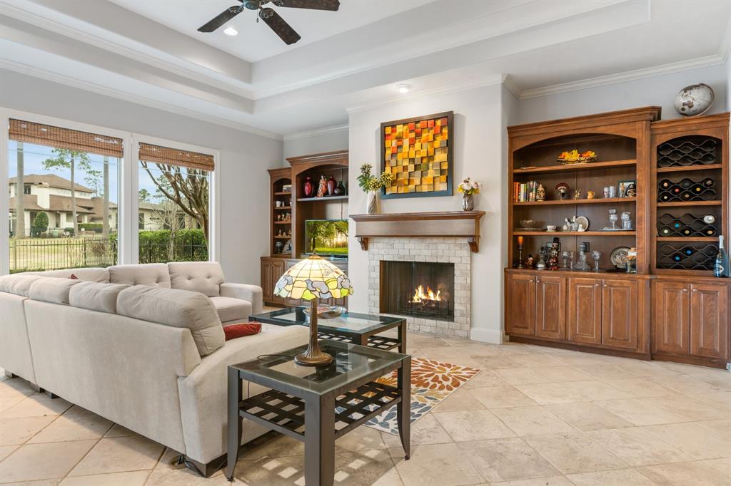 24807 Thorton Knolls Drive, Spring, Texas image 10