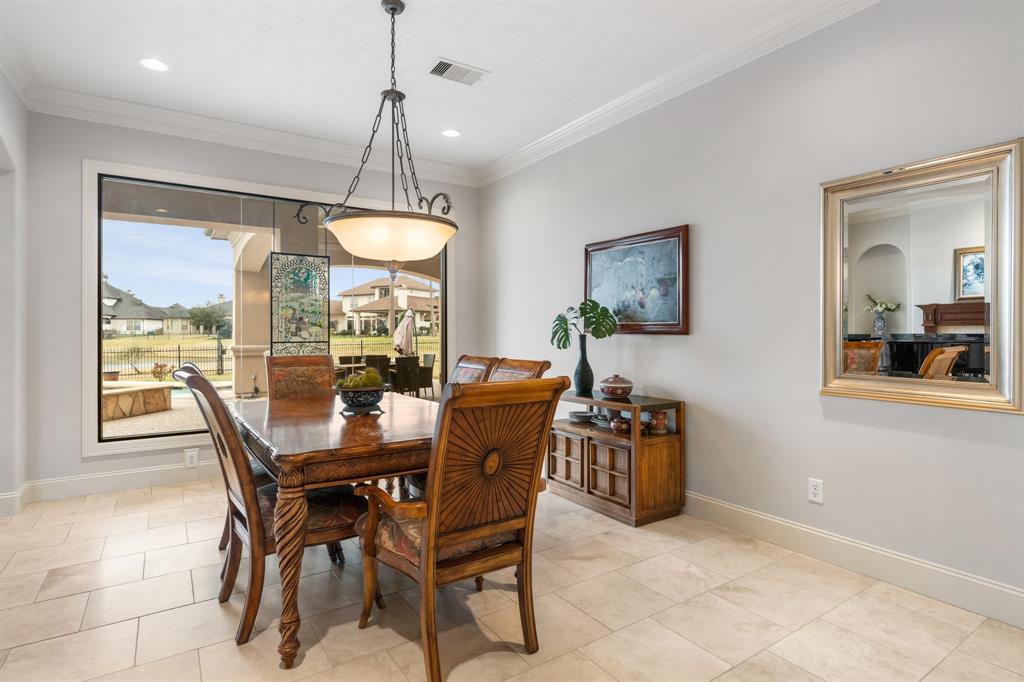 24807 Thorton Knolls Drive, Spring, Texas image 9