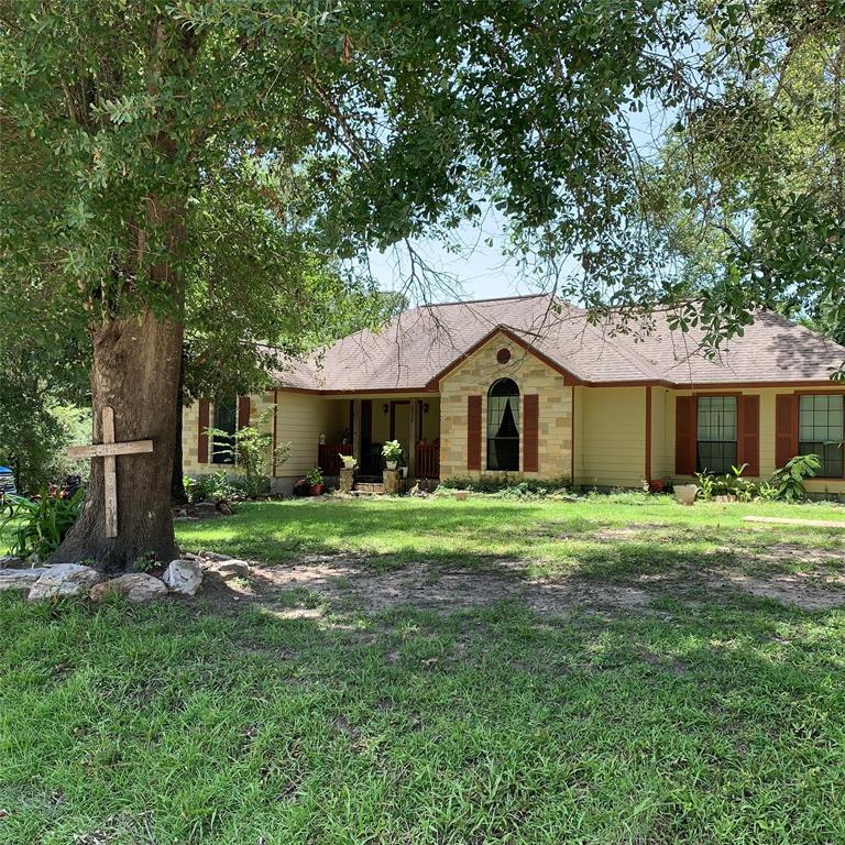 1197 Hodge Bottom Road, Onalaska, Texas image 1