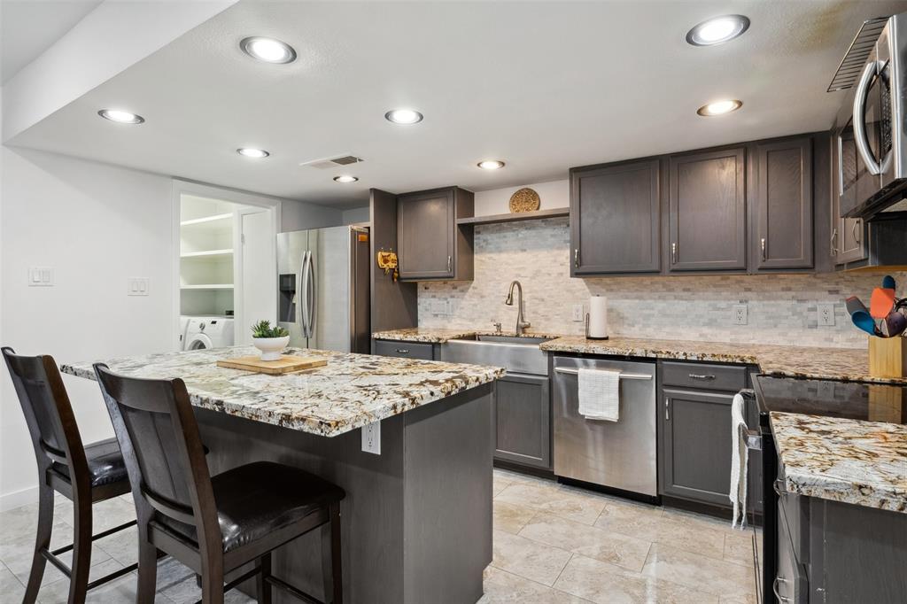 2321 Steel Street, Houston, Texas image 18