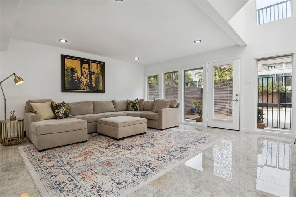 2321 Steel Street, Houston, Texas image 11