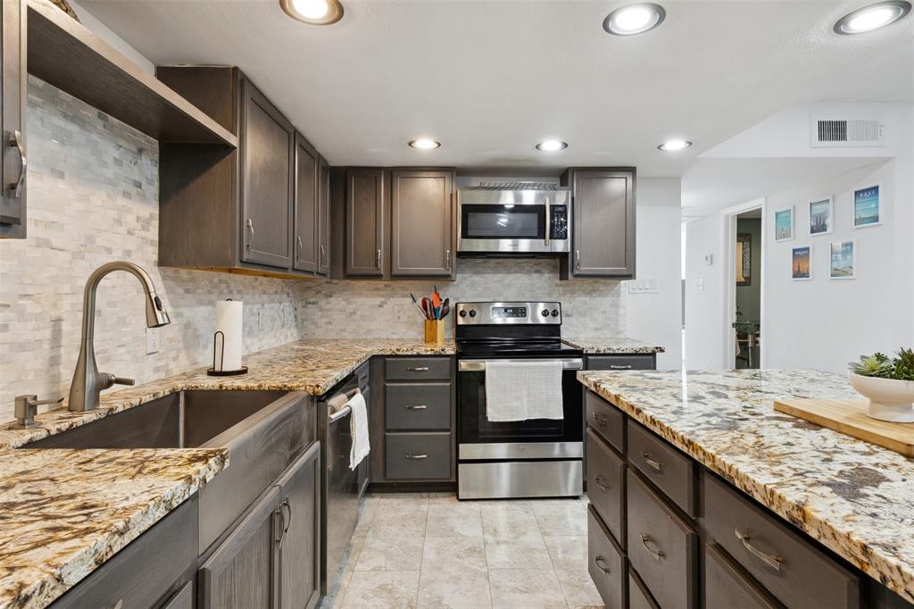 2321 Steel Street, Houston, Texas image 20