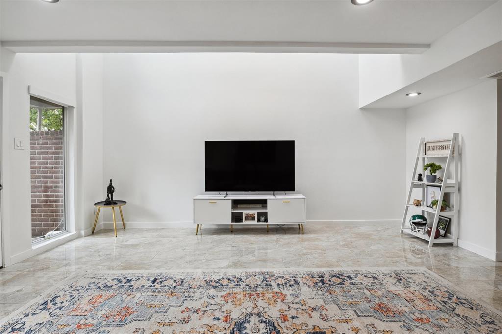 2321 Steel Street, Houston, Texas image 13