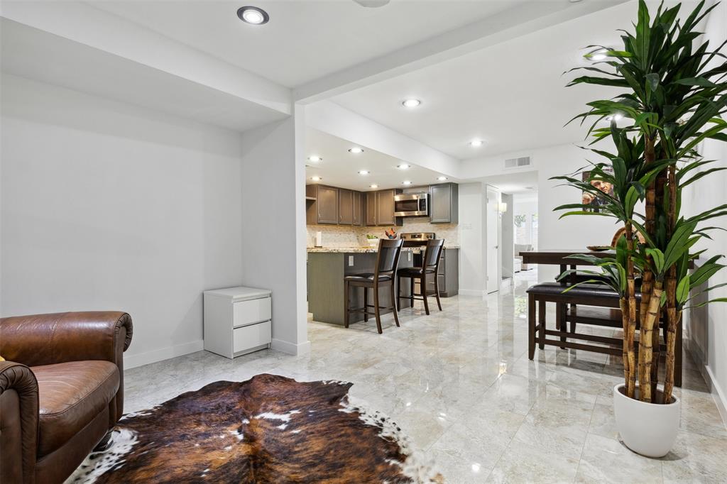 2321 Steel Street, Houston, Texas image 27