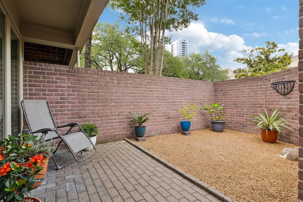 2321 Steel Street, Houston, Texas image 9