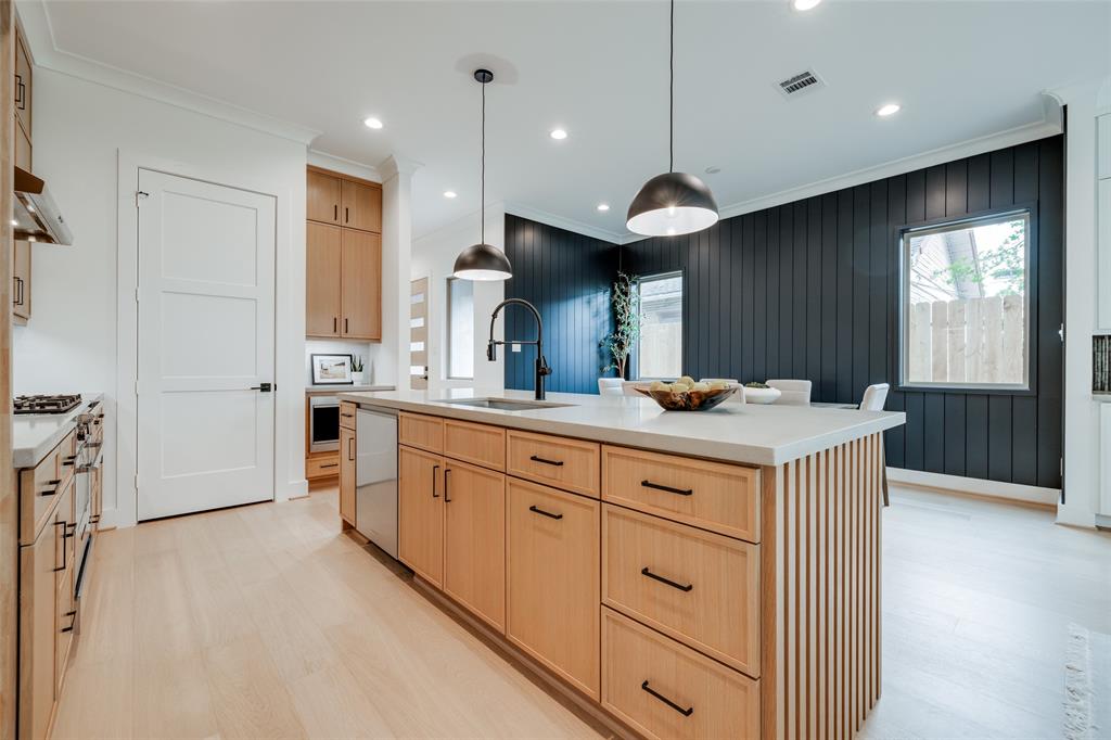 1728 Ridgewood Street, Houston, Texas image 8