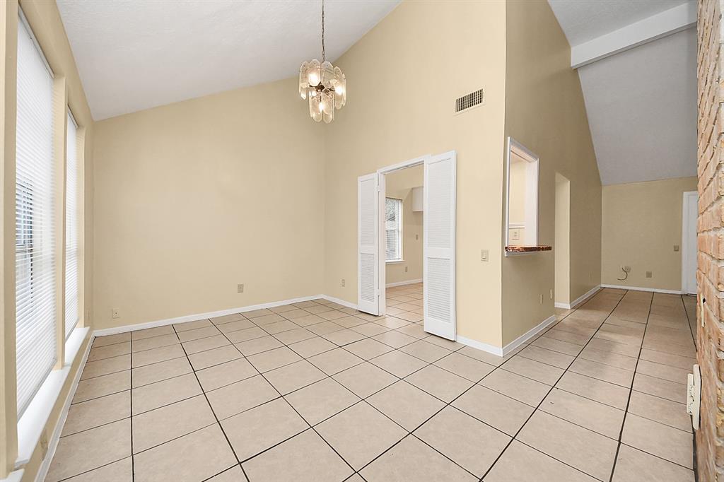 210 Squires Bend, Stafford, Texas image 10