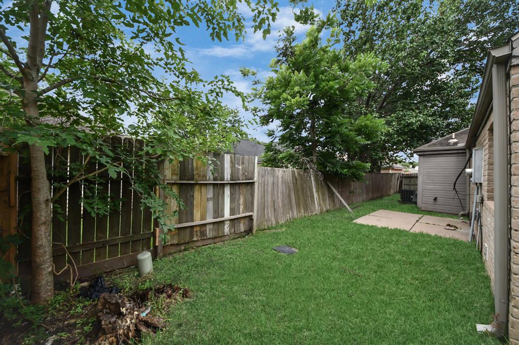 210 Squires Bend, Stafford, Texas image 46