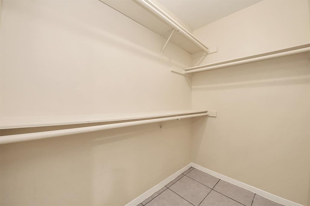 210 Squires Bend, Stafford, Texas image 42