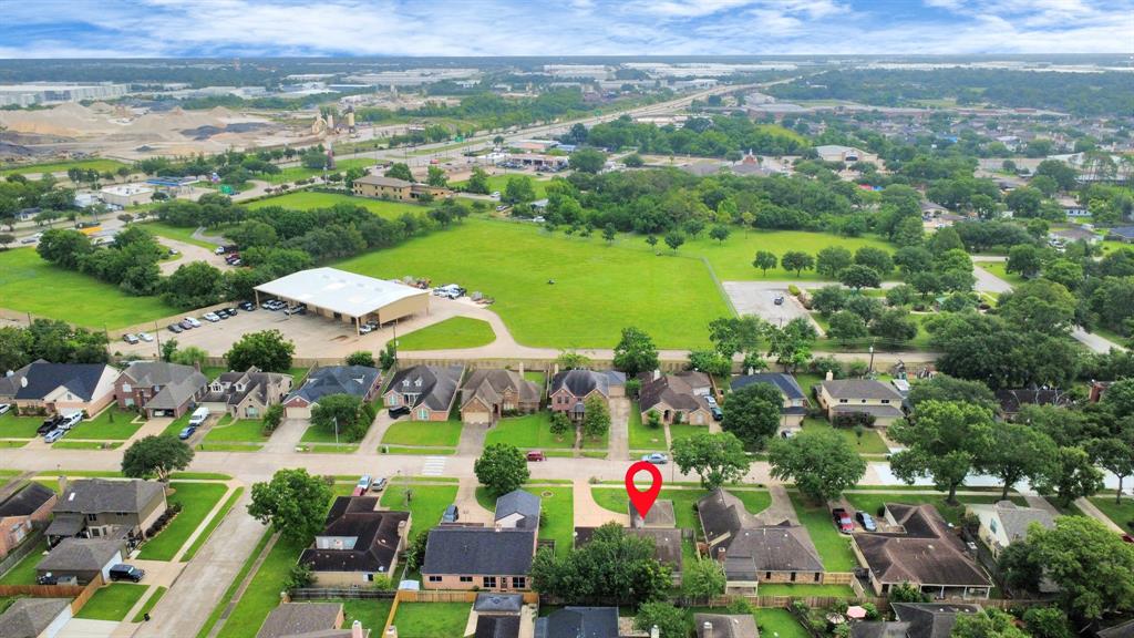 210 Squires Bend, Stafford, Texas image 8