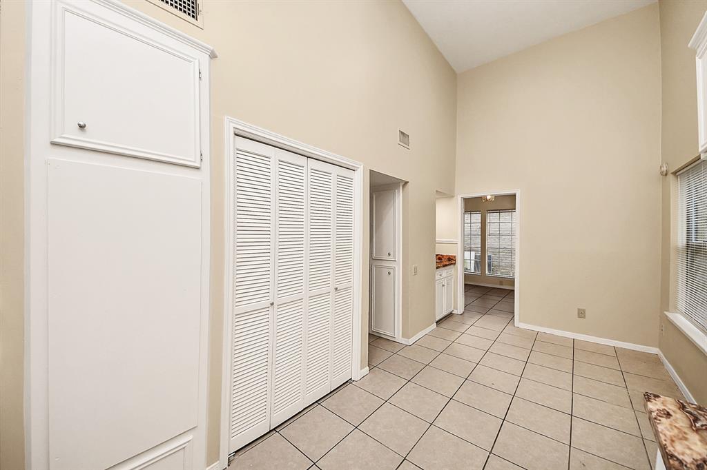 210 Squires Bend, Stafford, Texas image 29