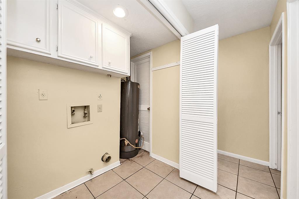 210 Squires Bend, Stafford, Texas image 20