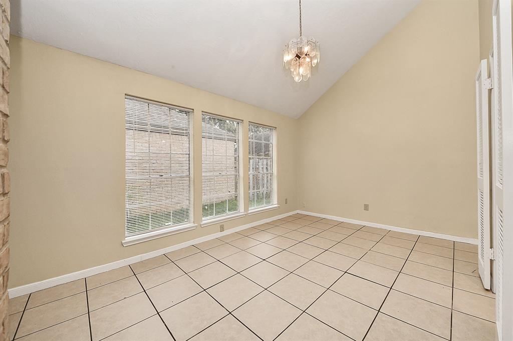 210 Squires Bend, Stafford, Texas image 11