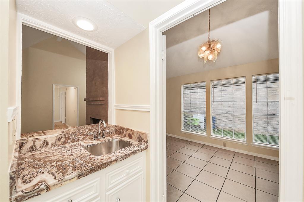 210 Squires Bend, Stafford, Texas image 24