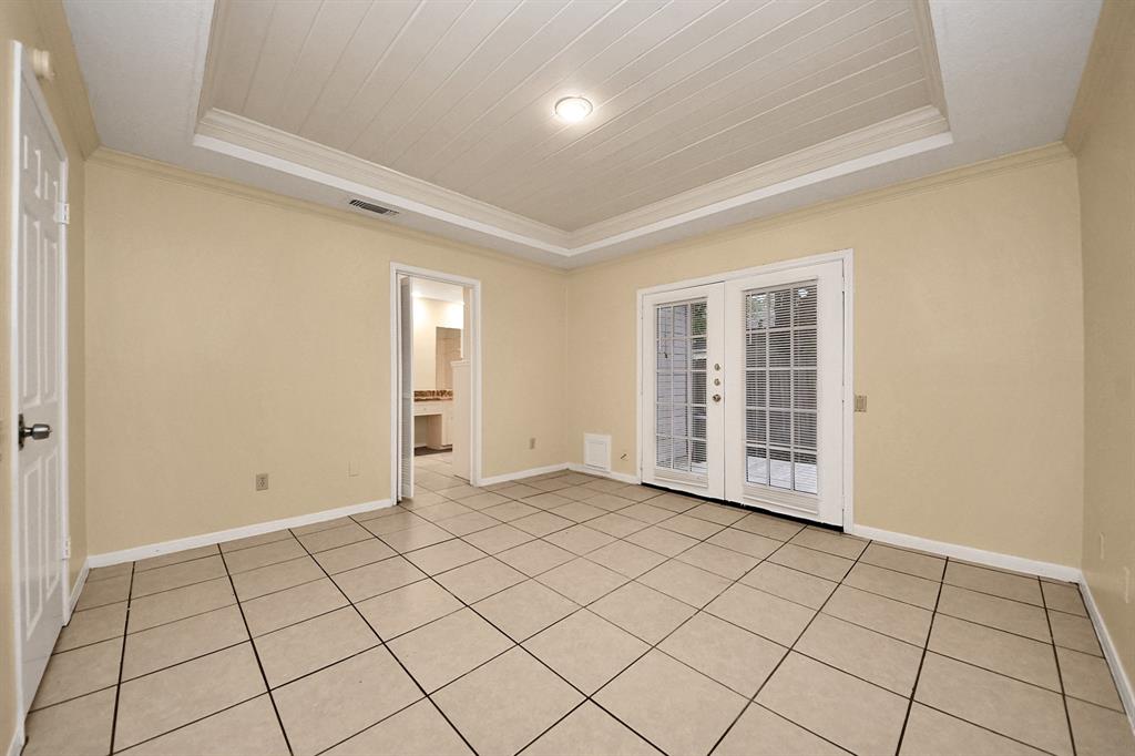 210 Squires Bend, Stafford, Texas image 37