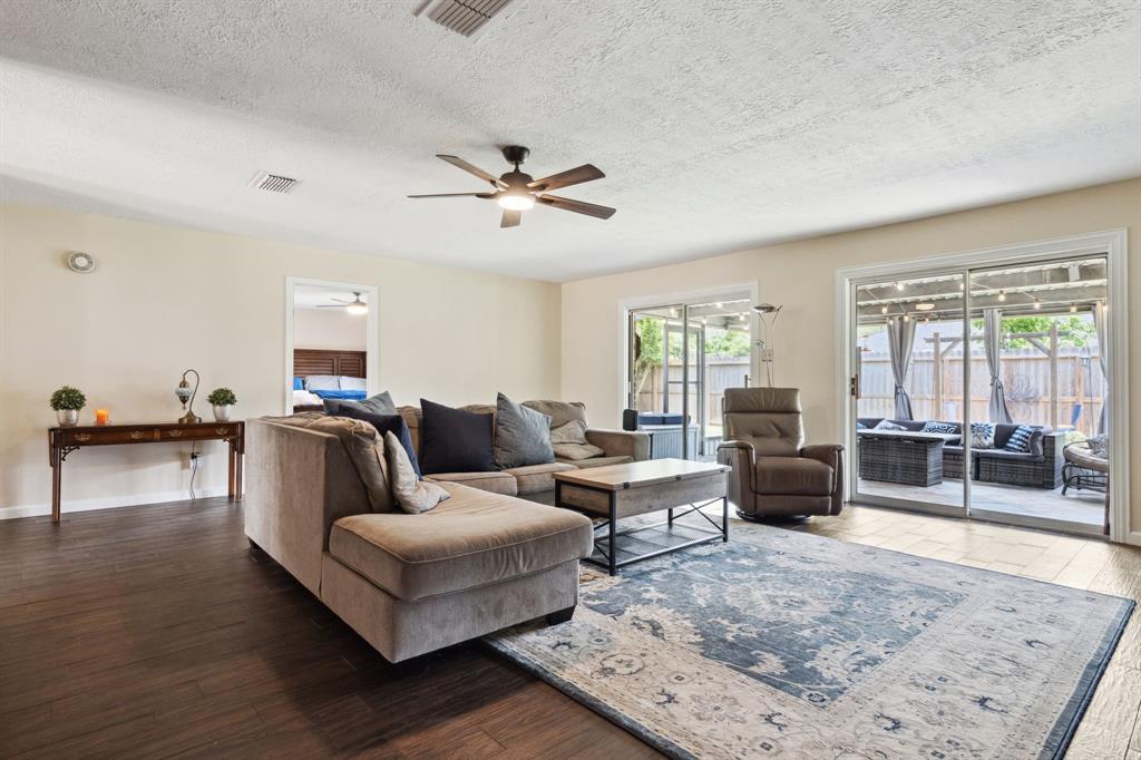 4011 Tiguas Street, Pasadena, Texas image 4