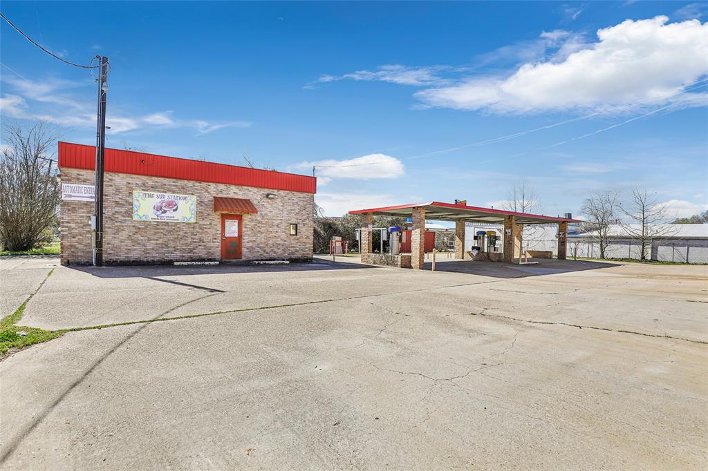 S San Jacinto Avenue, Cleveland, Texas image 4