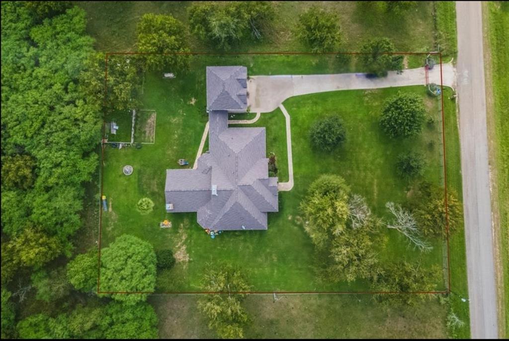 3650 Ward Bend Road, Sealy, Texas image 2
