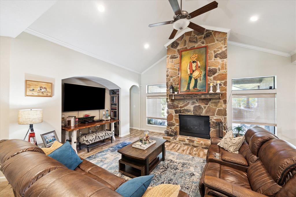 3650 Ward Bend Road, Sealy, Texas image 13