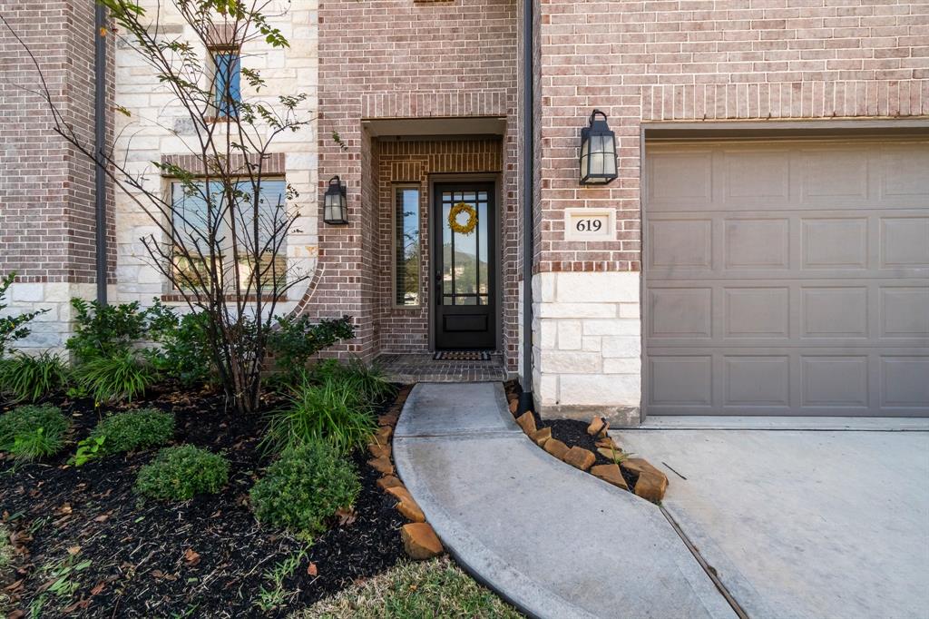619 Cibolo Creek Dr, Conroe, Texas image 4