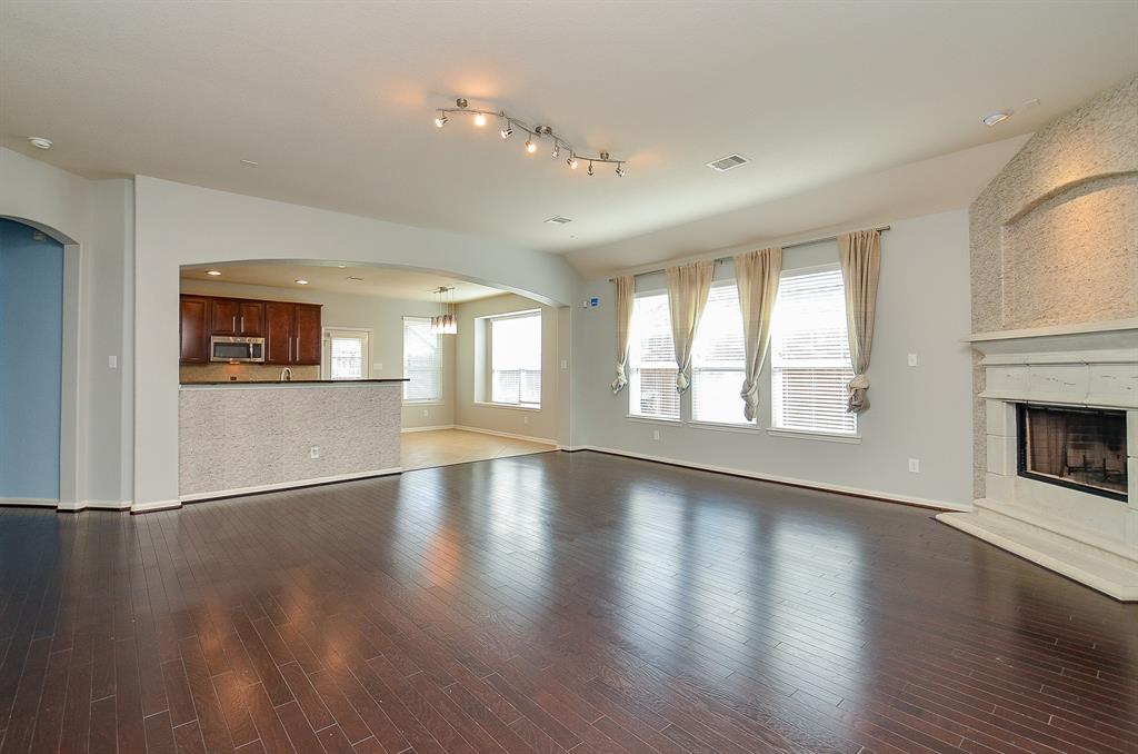 21534 Venture Park Drive, Richmond, Texas image 11