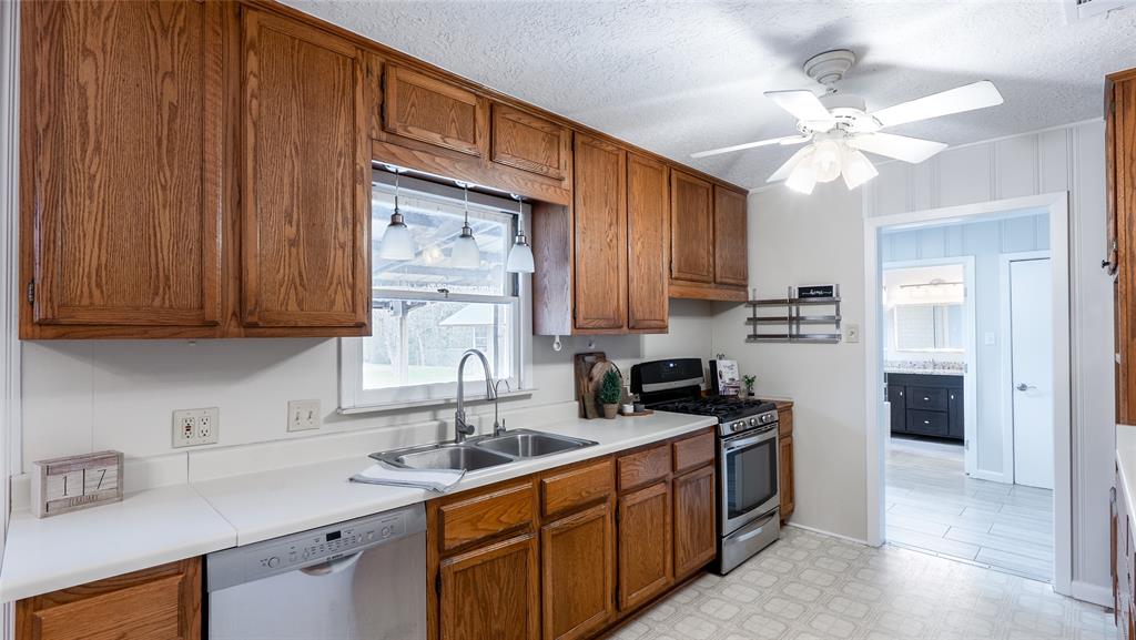 1002 Edgewood Drive, Bryan, Texas image 15