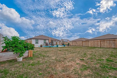 A home in Rosharon