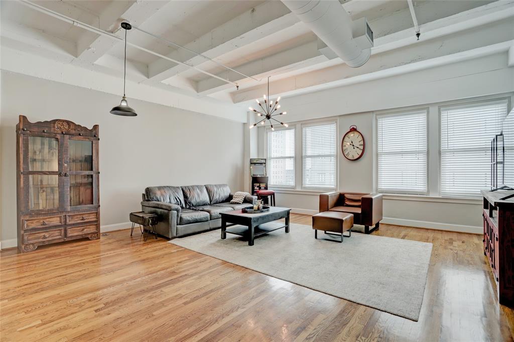 1120 Texas Street #6C, Houston, Texas image 2