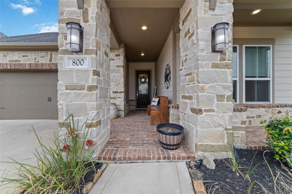 800 Stella Vista Court, Katy, Texas image 3