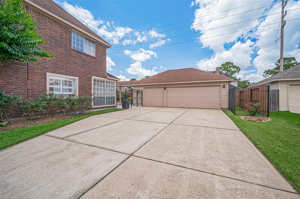 3306 Prosperity Court, Missouri City, Texas image 38