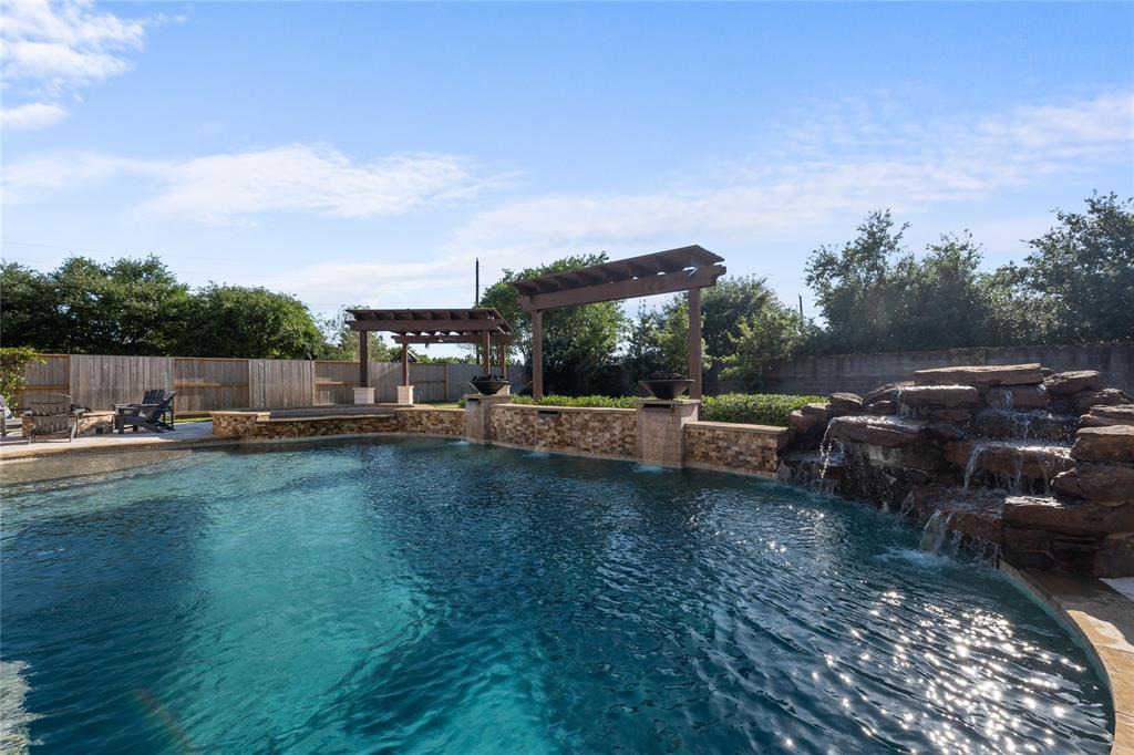 Spring, Texas 77379, United States, 6 Bedrooms Bedrooms, ,5 BathroomsBathrooms,Residential,Pending,106603