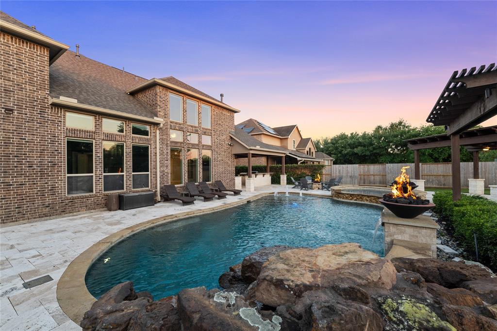 Spring, Texas 77379, United States, 6 Bedrooms Bedrooms, ,5 BathroomsBathrooms,Residential,Pending,106603