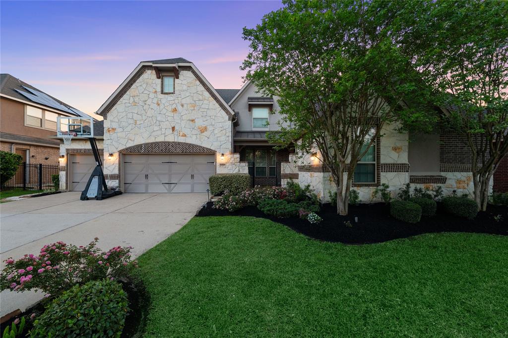 Spring, Texas 77379, United States, 6 Bedrooms Bedrooms, ,5 BathroomsBathrooms,Residential,Pending,106603