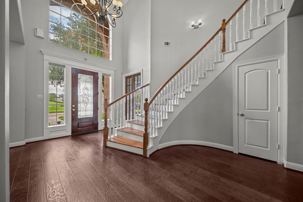 1706 Parklake Village, Katy, Texas image 7