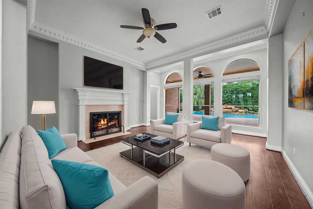 1706 Parklake Village, Katy, Texas image 12