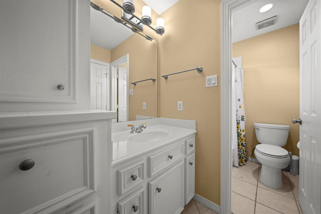 1706 Parklake Village, Katy, Texas image 35