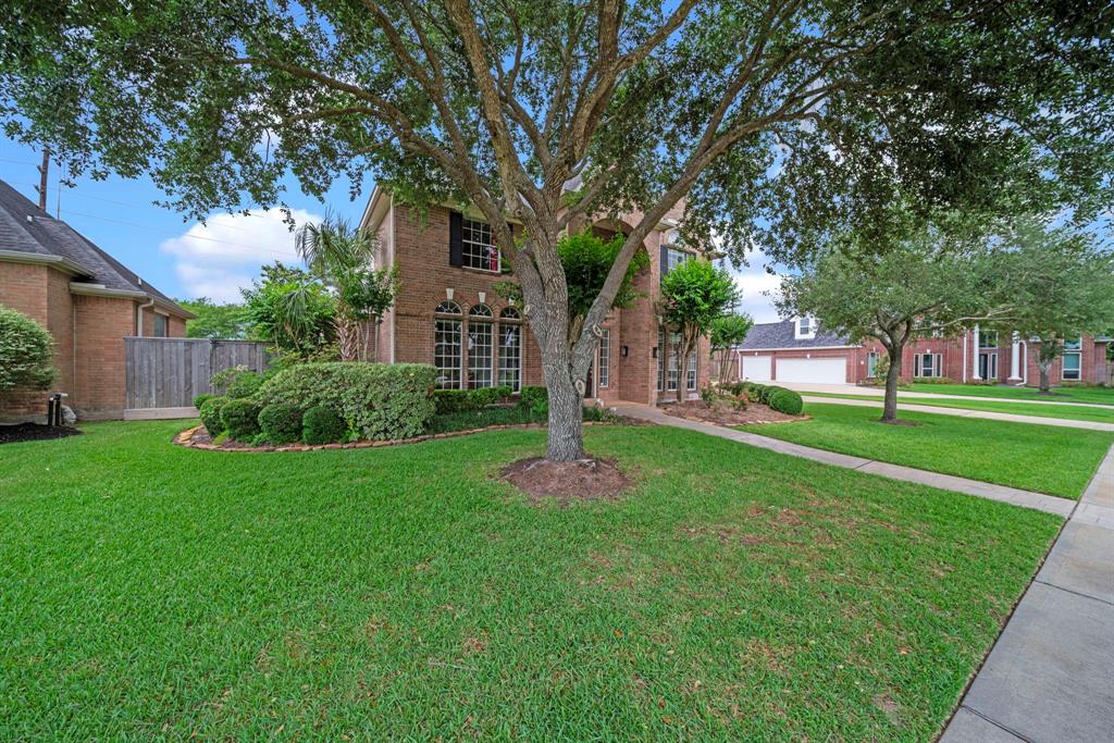 1706 Parklake Village, Katy, Texas image 3