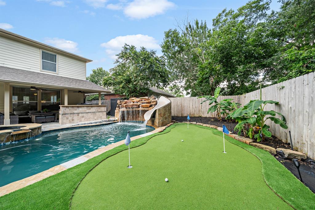 1122 Turnberry Park Lane