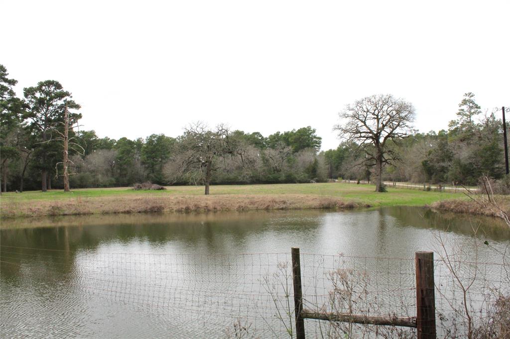 16561 Fm 2620, Bedias, Texas image 15