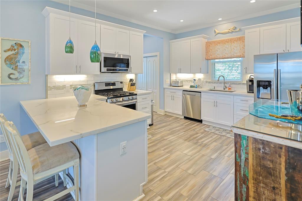 2610 Avenue Q 1/2