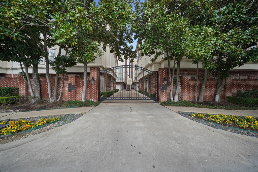 2514 South Boulevard #B, Houston, Texas image 3