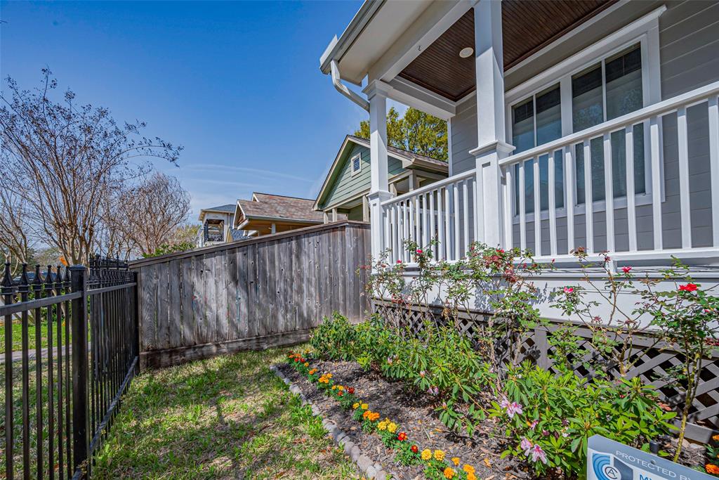 425 W 24th Street, Houston, Texas image 3