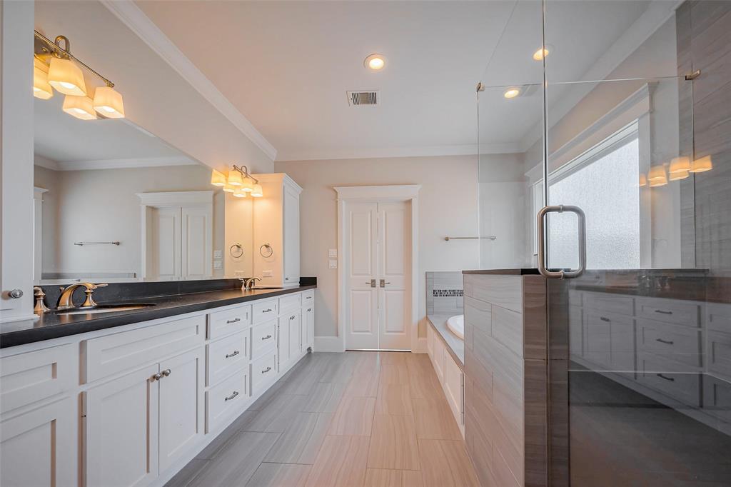 425 W 24th Street, Houston, Texas image 37