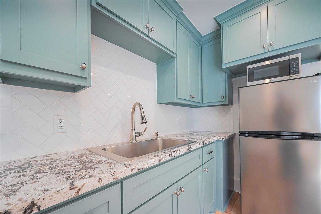 425 W 24th Street, Houston, Texas image 44