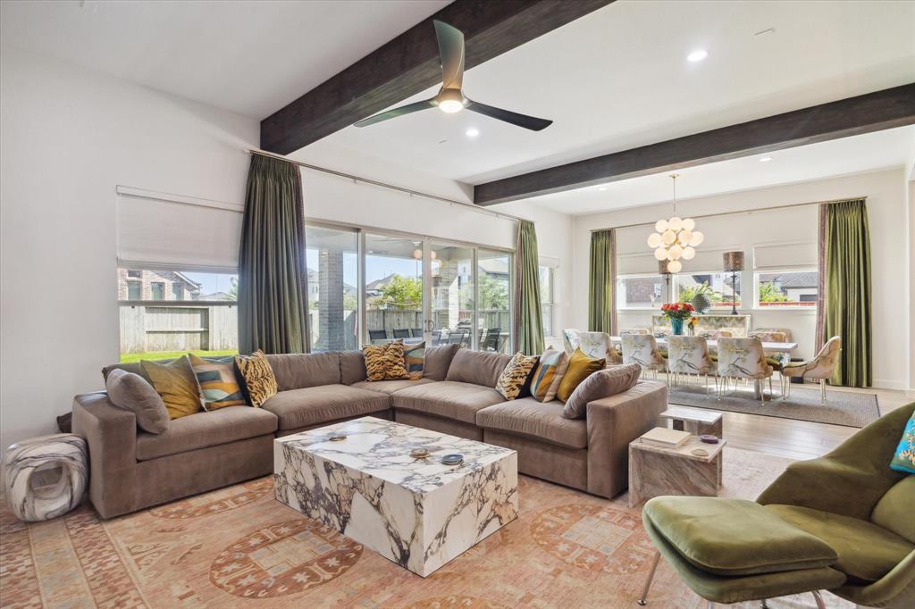 10602 Parkwood Court